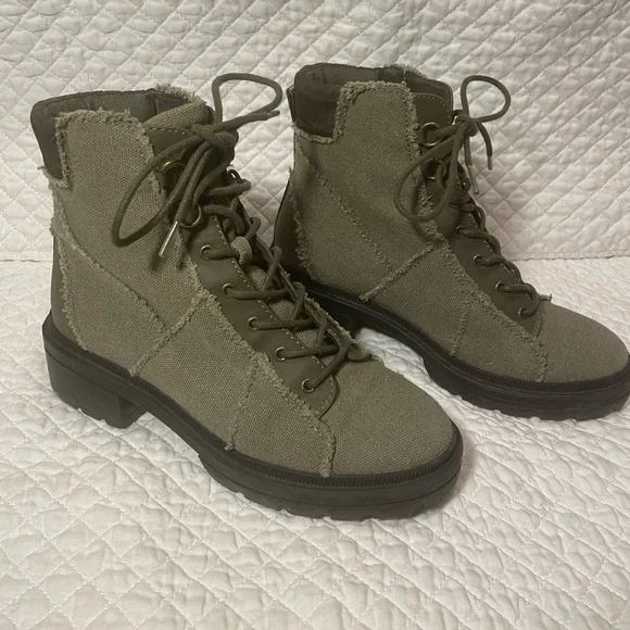 Olive Green Rocket Dog Women's boots - Picture 3 of 6